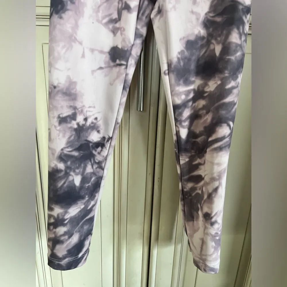 Zara girls RIBBED TIE-DYE LEGGINGS 6-7